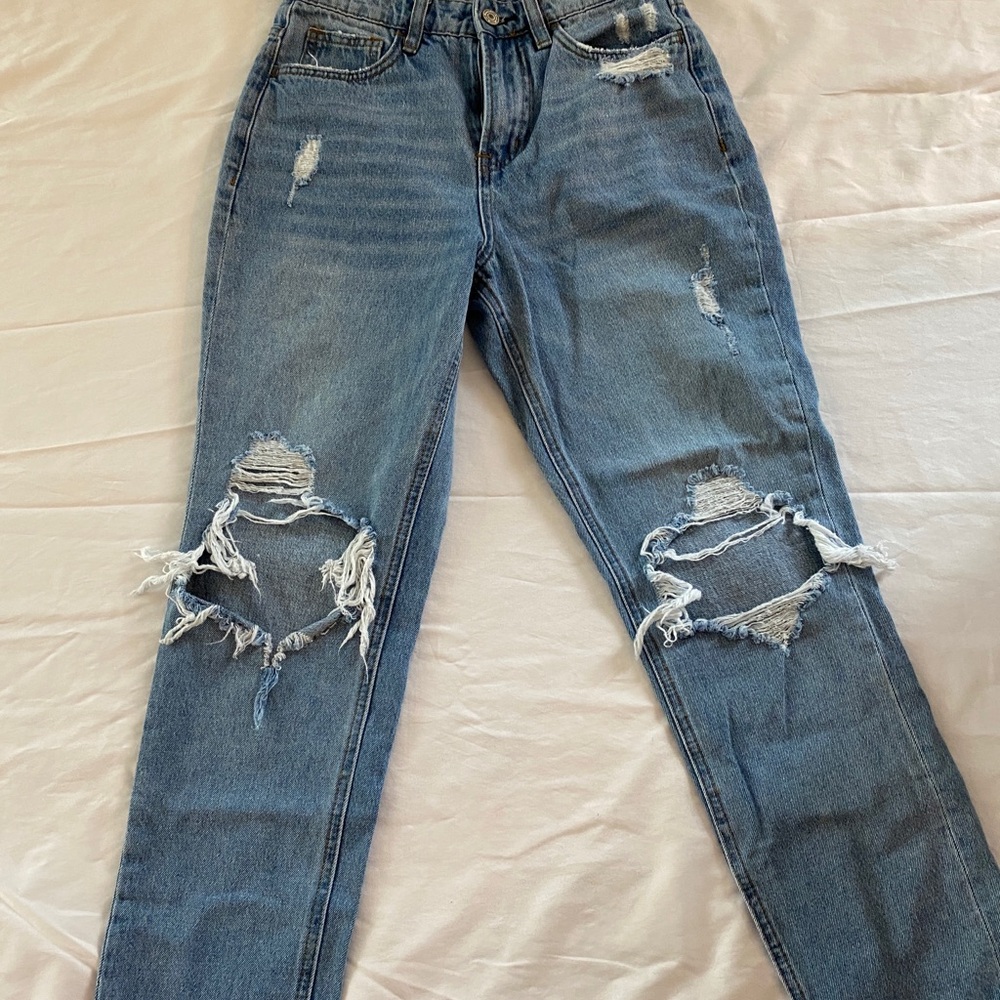 Stylish Blue Distressed Women's Jeans